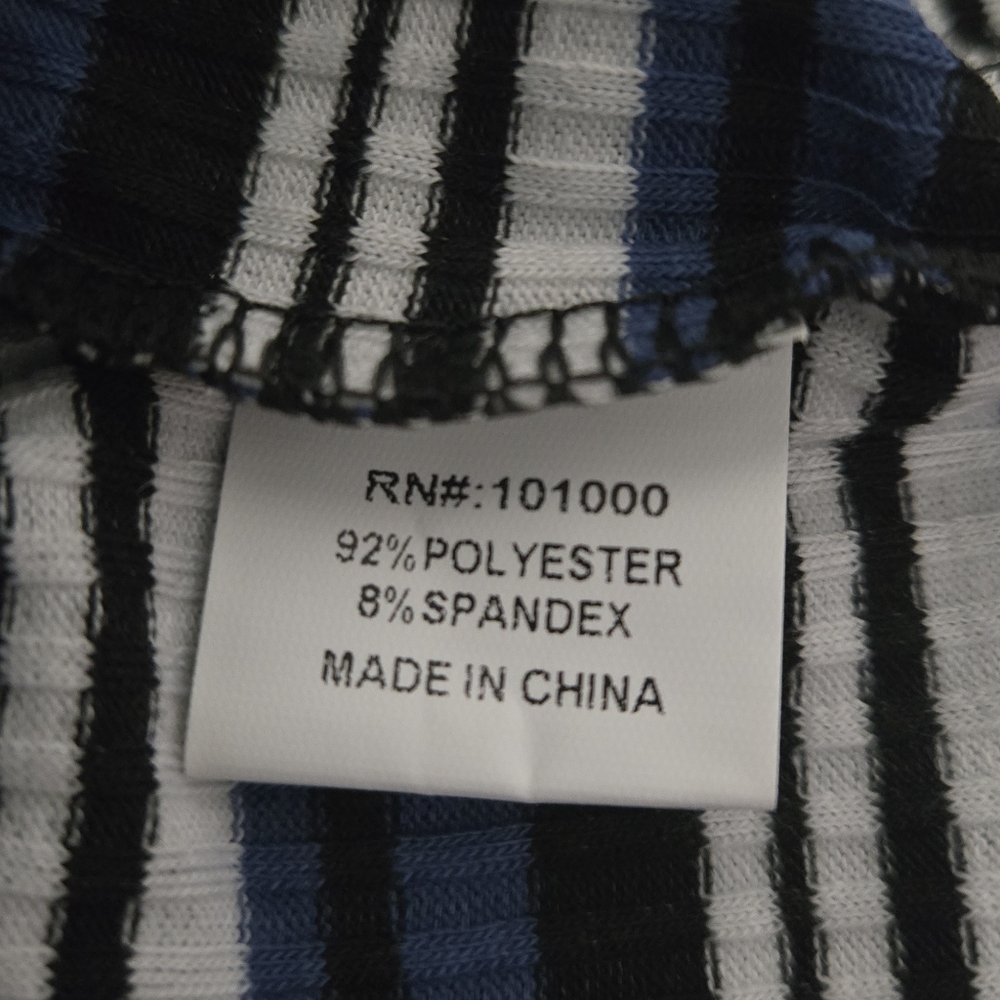 Peachy Girl Striped Ribbed Crop Top Size Large Blue White Black NWT Large - Picture 12 of 12